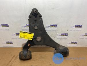 Used Front wishbone, left Mercedes A (W169) 1.5 A-150 5-Drs. Price € 48,40 Inclusive VAT offered by Autoparts Van De Velde