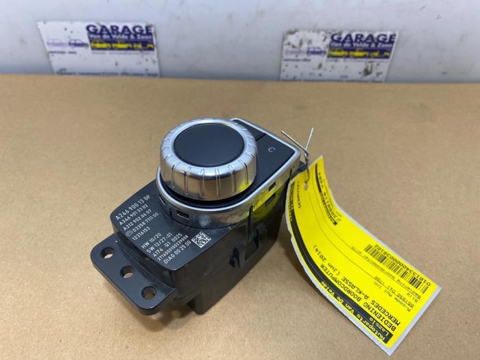 Used On-board computer controller Mercedes A (W176) 1.8 A-200 CDI 16V Price € 30,25 Inclusive VAT offered by Autoparts Van De Velde