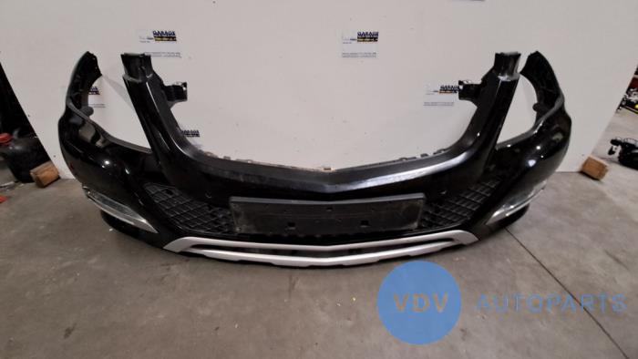 Front bumpers with part number A2048802049 stock | ProxyParts.com