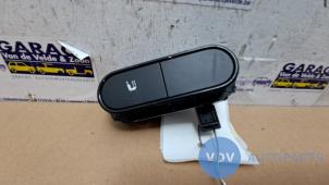 Used Seat heating switch Mercedes Sprinter 3,5t (907.6/910.6) 319 CDI 3.0 V6 24V RWD Price € 12,10 Inclusive VAT offered by Autoparts Van De Velde
