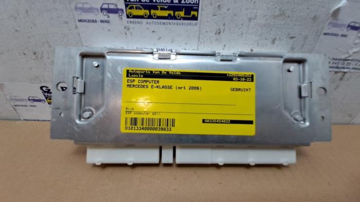 Begagnade ESP-dator Mercedes E (W211) 3.0 E-280 V6 24V Pris € 108,90 Inklusive moms erbjuds av Autoparts Van De Velde