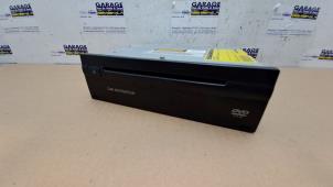 Used CD player Mercedes E (W211) 3.0 E-320 CDI 24V Price on request offered by Autoparts Van De Velde