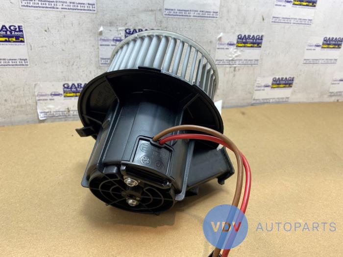 Motor de ventilador de calefactor de un Mercedes-Benz GLK (204.7/9) 2.2 200 CDI 16V BlueEfficiency 2014