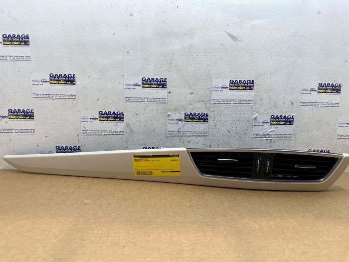 Begagnade Handskfack Mercedes C (W204) 2.2 C-200 CDI 16V Pris € 60,50 Inklusive moms erbjuds av Autoparts Van De Velde
