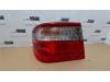 Taillight, left from a Mercedes E (W210), 1995 / 2002 2.2 E-220 CDI 16V, Saloon, 4-dr, Diesel, 2.148cc, 105kW (143pk), RWD, OM611961, 1999-07 / 2002-03, 210.006 1999