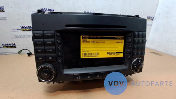 Radio de un Mercedes-Benz Viano (639) 2.0 CDI 16V 4x4 Euro 5 2011