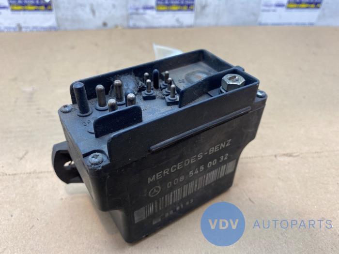 Glow plug relay Mercedes C 2.2 C220CDI 16V A0085450032