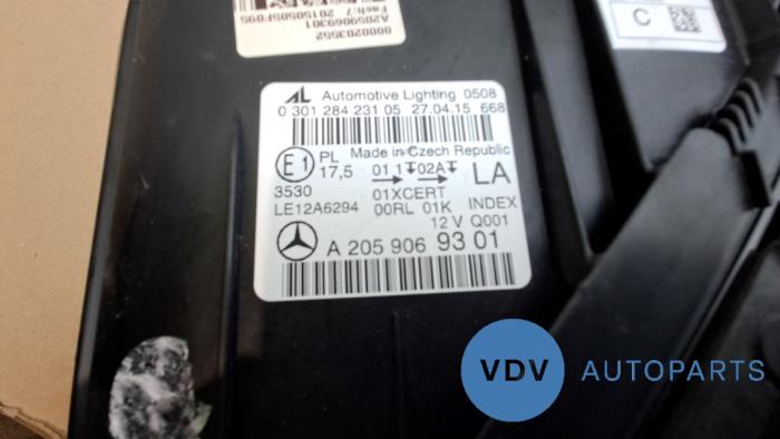 Headlight, left from a Mercedes-Benz C (W205) C-220 2.2 CDI BlueTEC, C-220 d 16V 2015