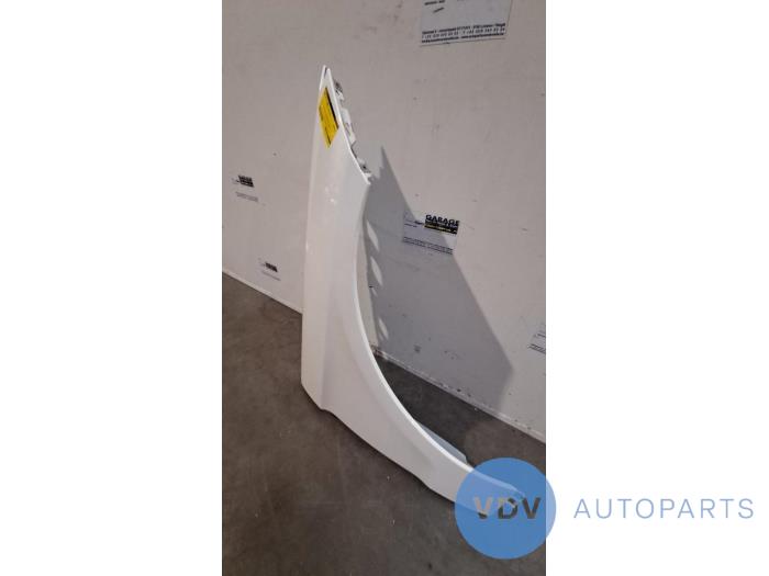 Front wing, right from a Mercedes-Benz ML III (166) 3.5 ML-350 BlueEFFICIENCY 24V 4-Matic 2012