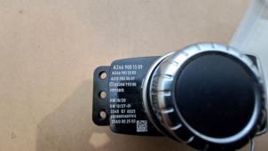 On-board computer controller from a Mercedes-Benz B (W246/W242) 1.6 B-200 BlueEFFICIENCY Turbo 16V 2013
