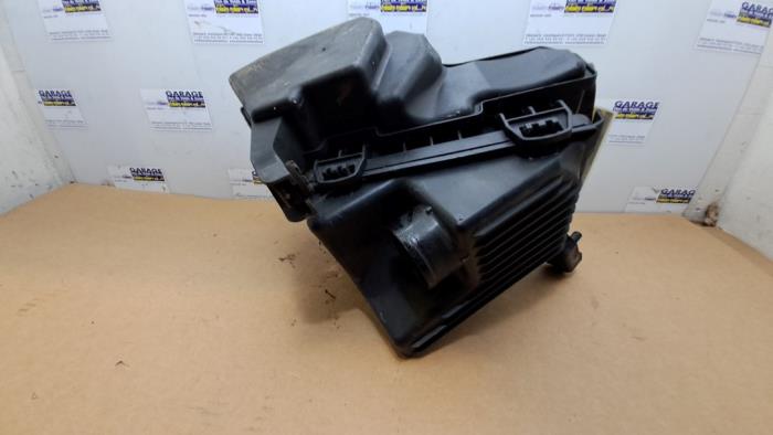 Begagnade Luftfilterhus Smart Forfour (453) 1.0 12V Pris € 36,30 Inklusive moms erbjuds av Autoparts Van De Velde