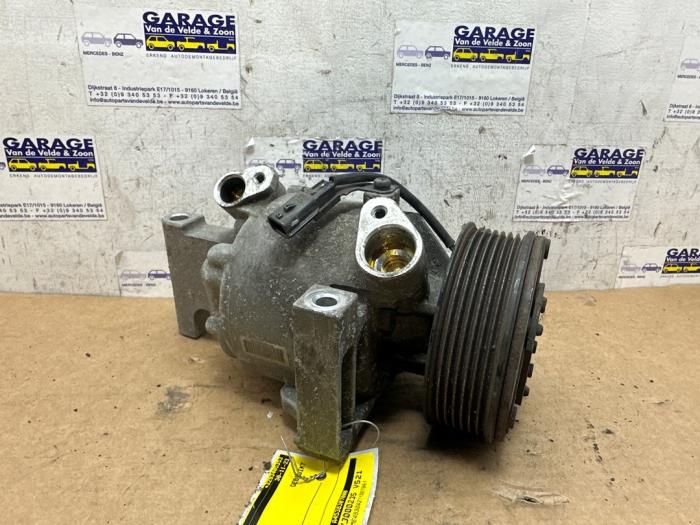 Usagé Compresseur de clim Smart Forfour (453) 1.0 12V Prix € 60,50 Prix TTC proposé par Autoparts Van De Velde