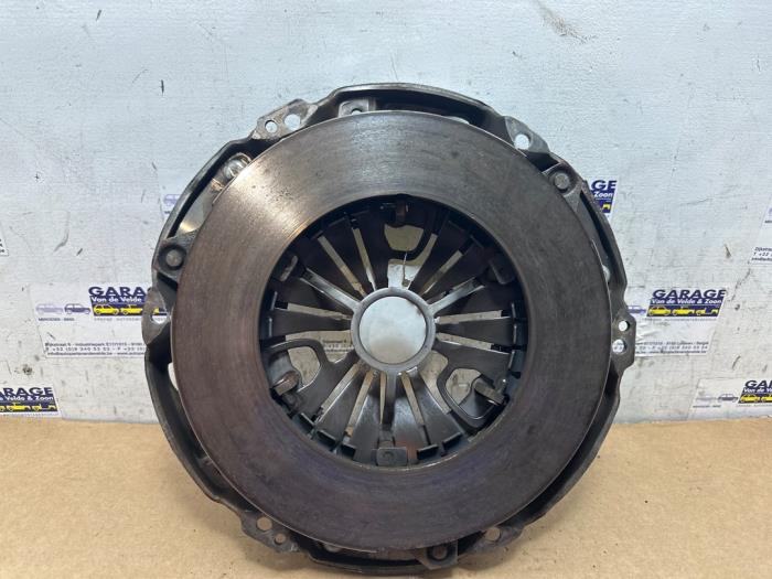 Flywheel from a Mercedes-Benz A (W176) 1.5 A-160 CDI, A-160d 16V 2018