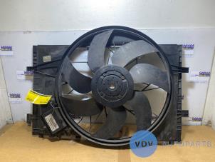 Używane Motorkoeling ventilator Mercedes C (W203) 2.2 C-220 CDI 16V Cena na żądanie oferowane przez Autoparts Van De Velde