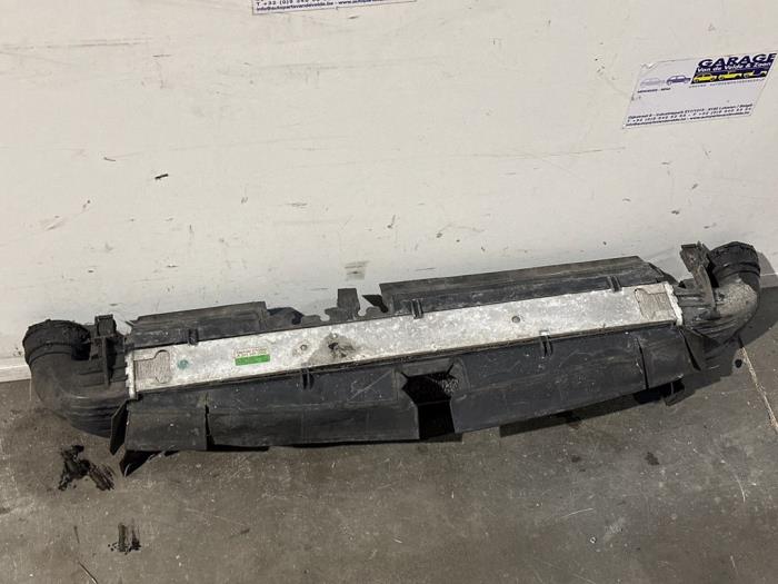 Usados Intercooler Mercedes C (W203) 2.2 C-220 CDI 16V Precio € 60,50 IVA incluido ofrecido por Autoparts Van De Velde