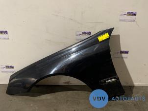 Used Front wing, left Mercedes CLK (R209) 1.8 200 K 16V Price on request offered by Autoparts Van De Velde