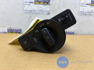 Używane Przelacznik swiatel Mercedes Vito (447.6) 1.7 114 CDI 16V Cena na żądanie oferowane przez Autoparts Van De Velde