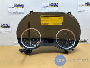 Używane Licznik kilometrów KM Mercedes Vito (447.6) 1.7 114 CDI 16V Cena na żądanie oferowane przez Autoparts Van De Velde