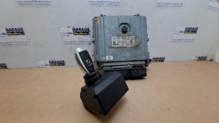 Used Ignition lock + computer Mercedes E Estate (S212) E-350 CDI V6 24V BlueEfficiency Price € 151,25 Inclusive VAT offered by Autoparts Van De Velde
