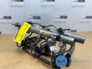 Used Fuel injector nozzle Mercedes Sprinter 3,5t (907.6/910.6) 319 CDI 3.0 V6 24V 4x4 Price on request offered by Autoparts Van De Velde