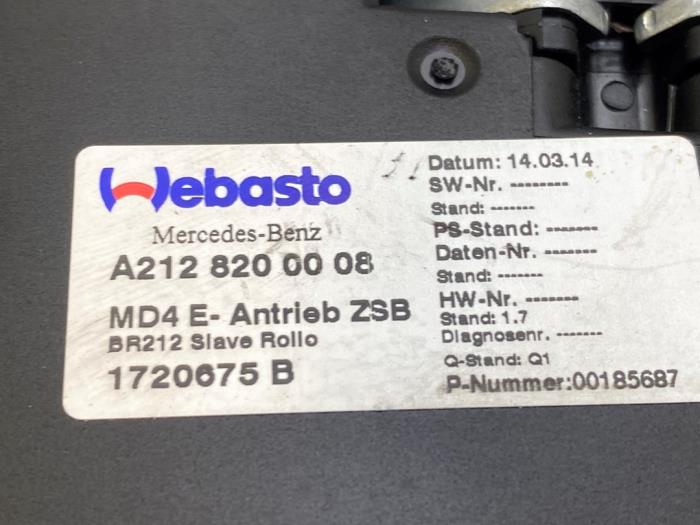 Sunroof motor Mercedes E E-220 CDI 16V BlueEfficiency,BlueTEC - A2128200008