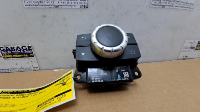 Usagé Commande ordinateur de bord Mercedes ML III (166) 2.1 ML-250 CDI 16V BlueTEC 4-Matic Prix € 60,50 Prix TTC proposé par Autoparts Van De Velde