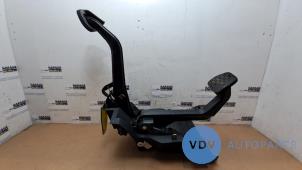 Usados Pedal de freno Mercedes CLK (W209) 1.8 200 K 16V Precio de solicitud ofrecido por Autoparts Van De Velde