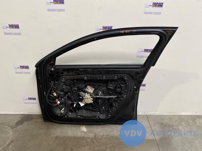 Front door 4-door, right Mercedes A 1.3 A-250 e Turbo 16V 191 - A1777206205