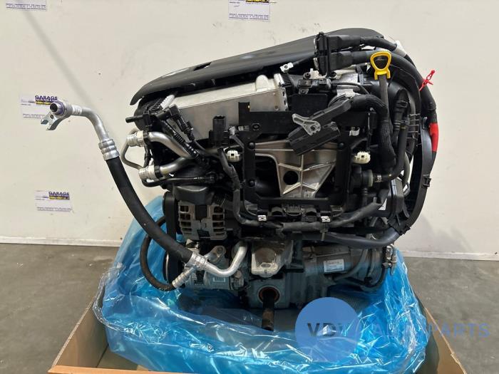 Engine from a Mercedes-Benz GLC (X253) 2.0 300 e 16V 4-Matic 2017
