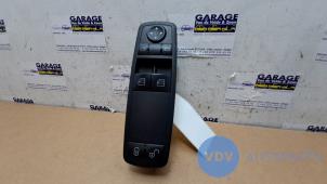 Used Electric window switch Mercedes A (W169) 2.0 A-200 5-Drs. Price € 78,65 Inclusive VAT offered by Autoparts Van De Velde