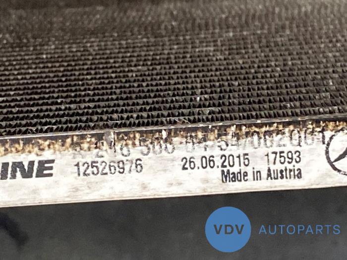Condenseur de climatisation d'un Mercedes-Benz A (W176) 2.2 A-200 CDI, A-200d 16V 2015