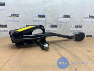 Używane Pedal hamulca Mercedes CLA Shooting Brake (117.9) 1.6 CLA-180 16V Cena na żądanie oferowane przez Autoparts Van De Velde