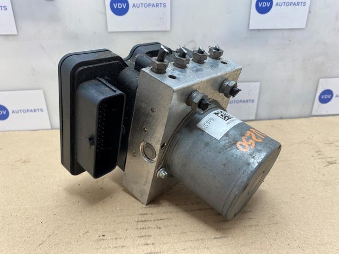 Begagnade ABS-pump Mercedes Sprinter 5t (907.6) 319 CDI 3.0 V6 24V RWD Pris € 242,00 Inklusive moms erbjuds av Autoparts Van De Velde