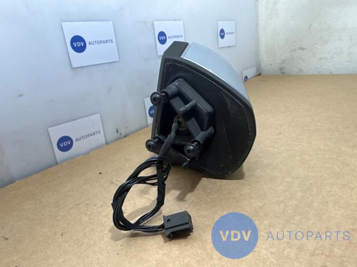 Skärmspegel, vänster från en Mercedes-Benz B (W245) 2.0 B-200 CDI 16V 2007