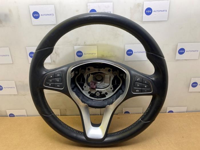 Gebrauchte Lenkrad Mercedes C (W205) C-220 2.2 CDI BlueTEC, C-220 d 16V Preis € 90,75 Mit Mehrwertsteuer angeboten von Autoparts Van De Velde