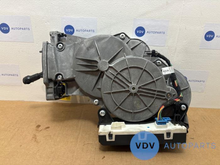 Boot motor from a Mercedes-Benz C Estate (S205) C-200d 2.2 16V 2016