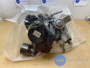 Used High pressure pump Mercedes Sprinter 3,5t (906.63) 316 CDI 16V Price on request offered by Autoparts Van De Velde
