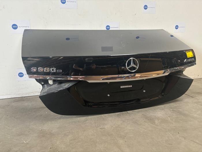 Kofferraumklappe van een Mercedes-Benz S Lang (V223) 3.0 S-580e 24V 4-Matic 2022