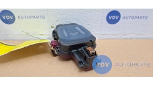 Usagé Capteur de pluie Mercedes GLC (X253) 2.0 200 16V 4-Matic Prix € 30,25 Prix TTC proposé par Autoparts Van De Velde