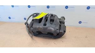 Used Front brake calliper, left Mercedes Vito (639.6) 2.2 113 CDI 16V Euro 5 Price € 108,90 Inclusive VAT offered by Autoparts Van De Velde