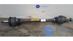 Used Drive shaft, rear right Mercedes V (447.8) 2.0 220d 16V Price € 441,65 Inclusive VAT offered by Autoparts Van De Velde