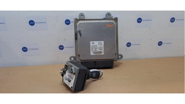 Used Ignition lock + computer Mercedes E (W212) E-220 CDI 16V BlueEfficiency,BlueTEC Price € 181,50 Inclusive VAT offered by Autoparts Van De Velde