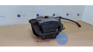 Begagnade Bakre bromsok, vänster Mercedes ML III (166) 2.1 ML-250 CDI 16V BlueTEC 4-Matic Pris € 48,40 Inklusive moms erbjuds av Autoparts Van De Velde