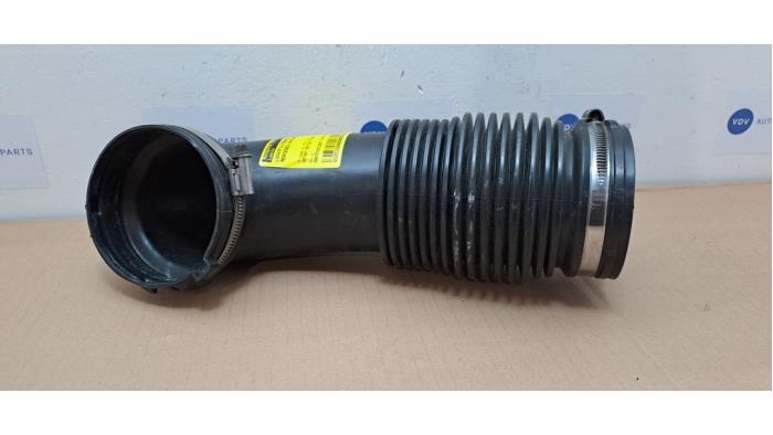 Begagnade Luftfilterhus Mercedes B (W246/W242) 1.8 B-180 CDI BlueEFFICIENCY 16V Pris € 42,35 Inklusive moms erbjuds av Autoparts Van De Velde