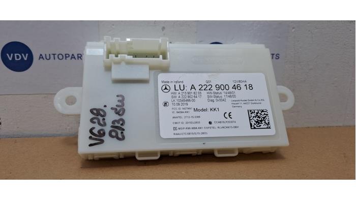 Używane Keyless Entry-Antena Mercedes S (222.0/222.1) 3.0 S-350d 4-Matic Cena € 60,50 Z VAT oferowane przez Autoparts Van De Velde