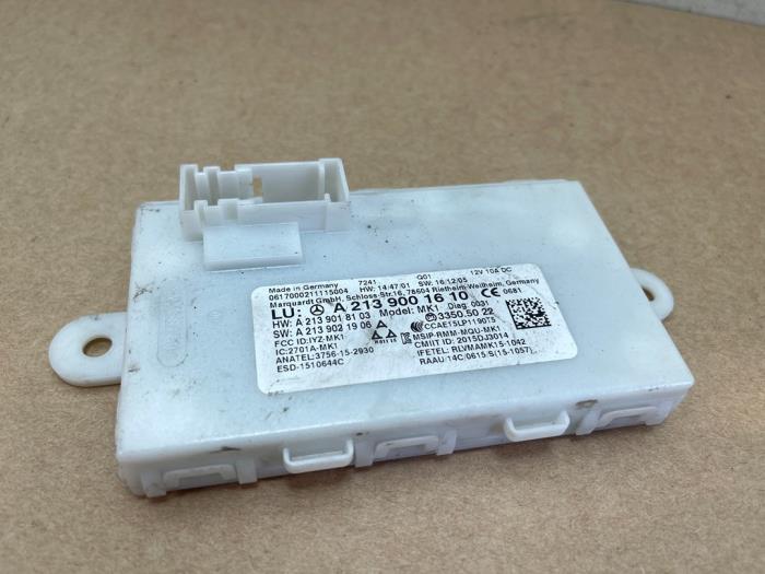 Używane Modul keyless vehicle Mercedes E (W213) E-350d 3.0 V6 24V 4-Matic Cena € 60,50 Z VAT oferowane przez Autoparts Van De Velde