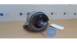 Begagnade Motorfäste Mercedes C (W206) C-180 1.5 EQ Boost Pris € 48,40 Inklusive moms erbjuds av Autoparts Van De Velde