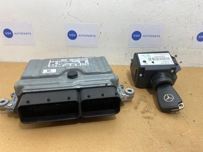 Used Ignition lock + computer Mercedes B (W245) 2.0 B-200 CDI 16V Price € 151,25 Inclusive VAT offered by Autoparts Van De Velde