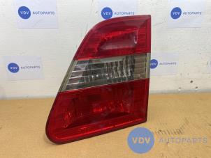 Begagnade Baklykta, vänster Mercedes B (W245) 2.0 B-200 CDI 16V Pris € 30,25 Inklusive moms erbjuds av Autoparts Van De Velde