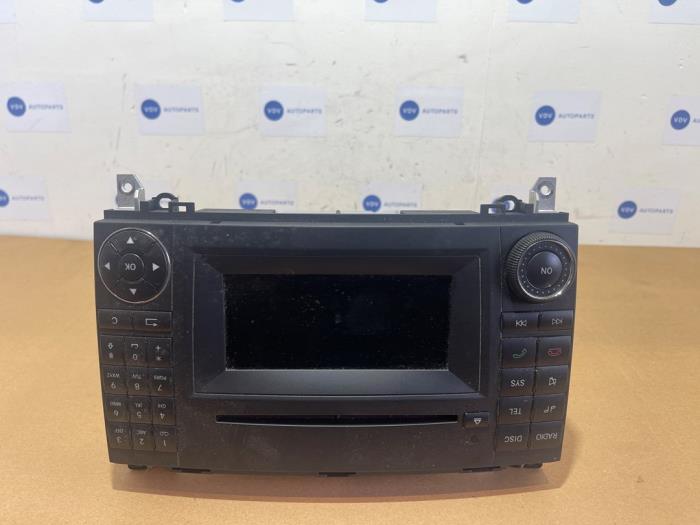 Begagnade Radio Mercedes Vito (639.6) 2.2 113 CDI 16V Euro 5 Pris € 90,75 Inklusive moms erbjuds av Autoparts Van De Velde